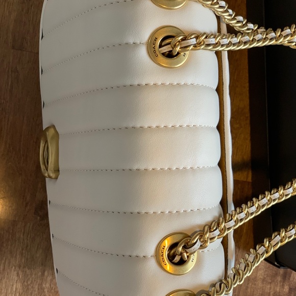 Madison Shoulder Bag with Quilting (Brass/Chalk) - Picture 6 of 9